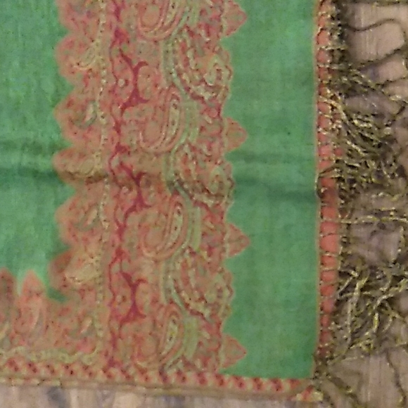 Pashmina Scarf  55% Pashmina & 45% Silk Very Beautiful - Picture 3 of 8